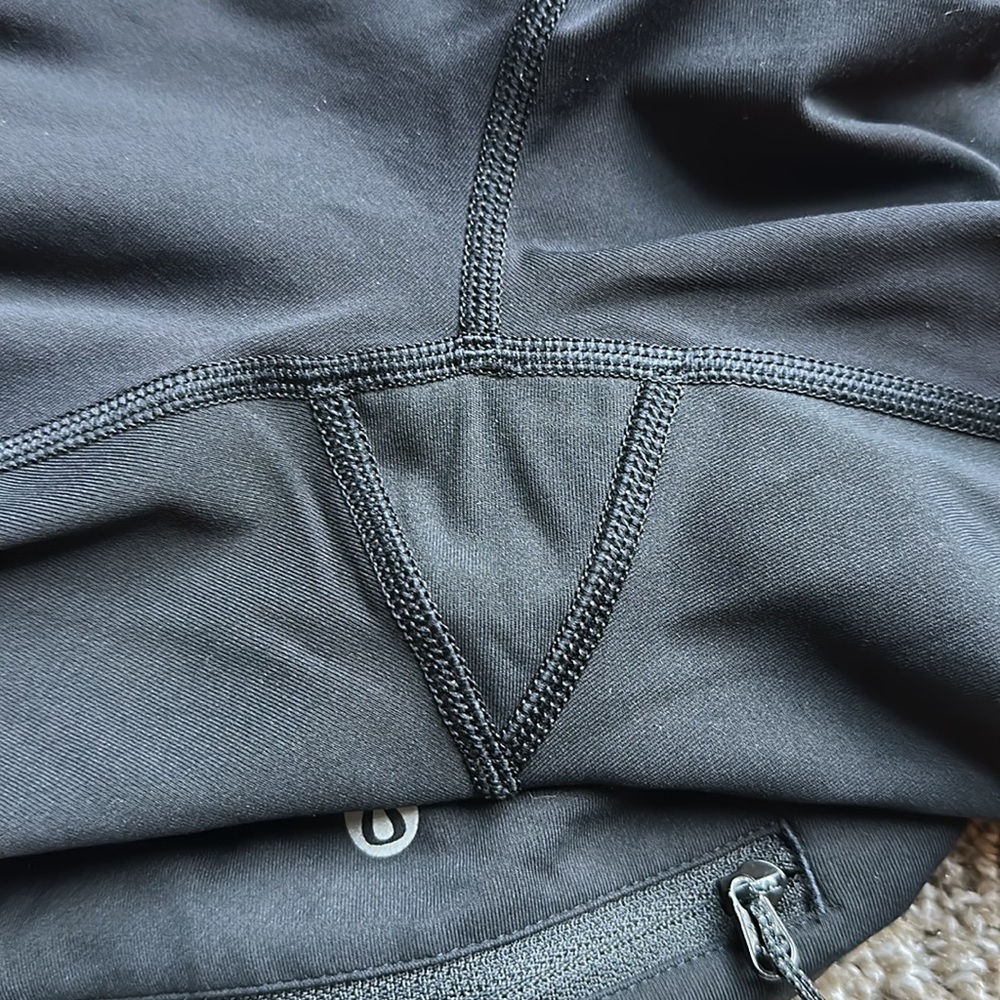 Lululemon Rouched Legging - Picture 7 of 7